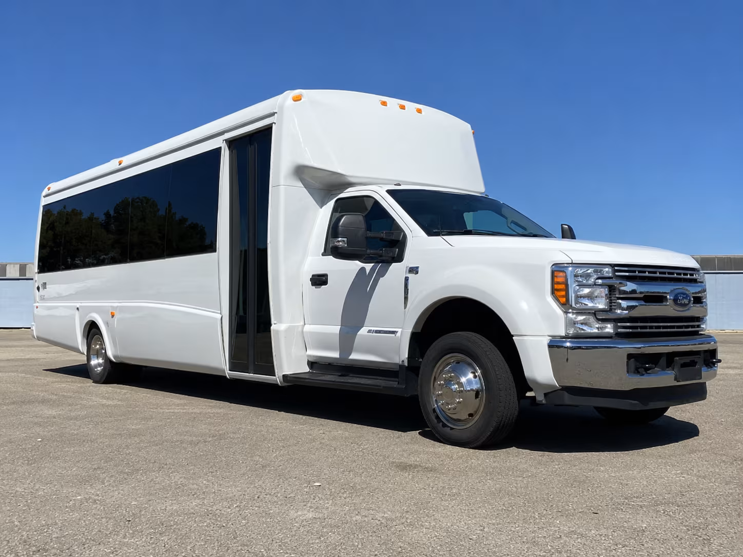 corporate and conference bus rentals in morgantown