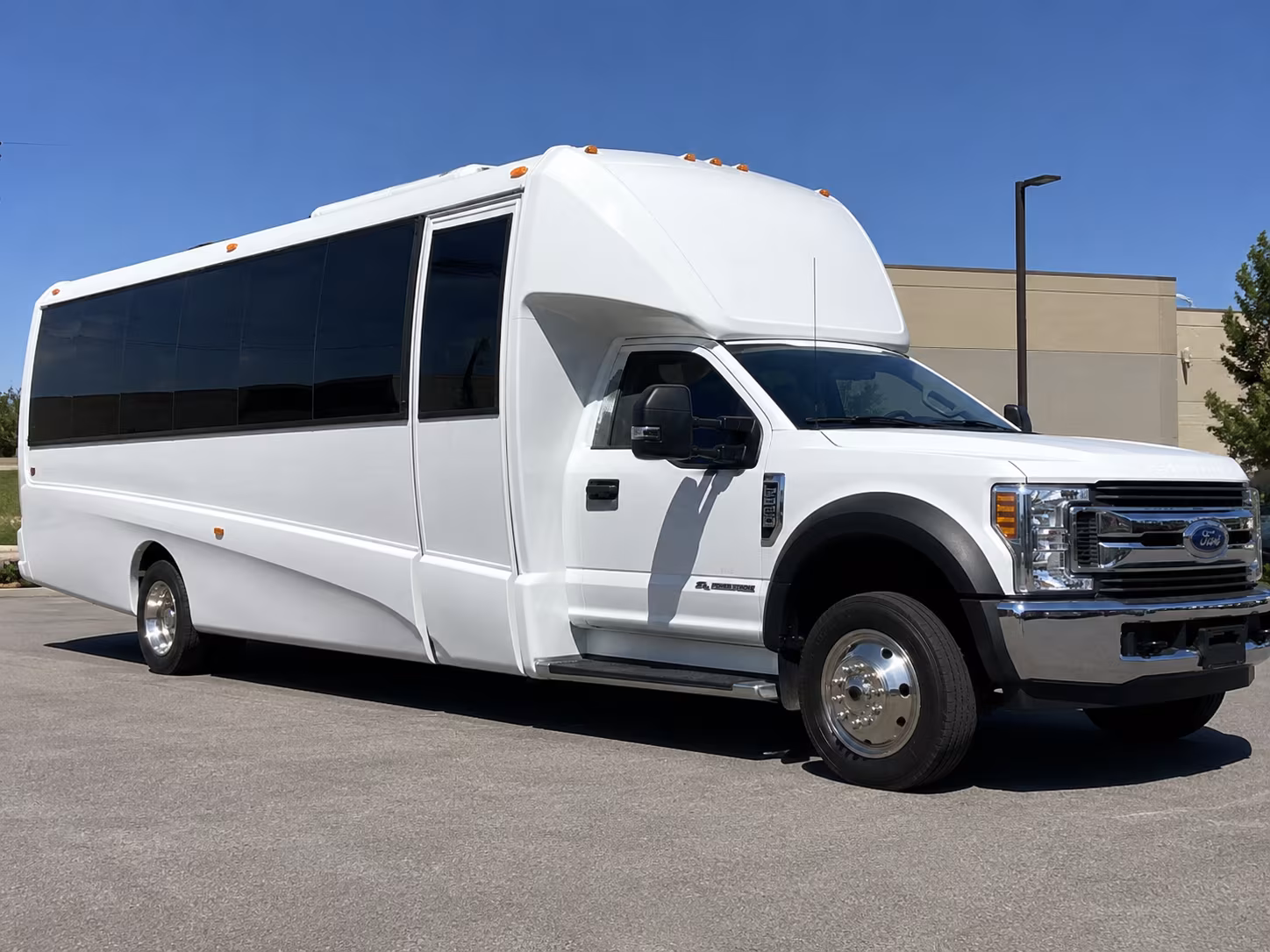 group bus rentals for outdoor adventures and regional trips