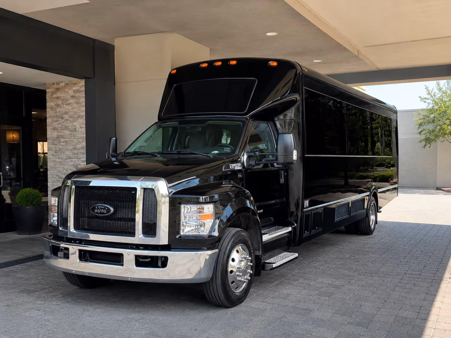morgantown charter buses